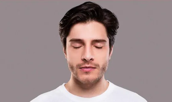 El abrir y cerrar los ojos